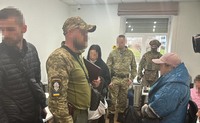 На Київщині прикордонники викрили злочинну схему з незаконного переправлення іноземців та їх легалізації на території України