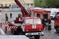 Харків: рятувальники ліквідували пожежу у виробничо-складській будівлі