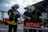 Одеський район: рятувальники працюють на місцях ворожих ударів по Одещині.