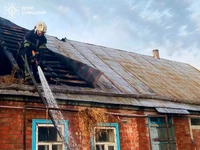 Охтирський район: рятувальники разом з працівниками місцевої пожежної команди ліквідували загоряння літньої кухні