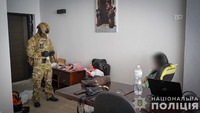 Українські поліцейські ліквідували шахрайський call-центр в Одесі, де громадян Чехії ошукали на 5,5 мільйонів гривень