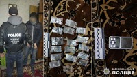 У Нетішині поліцейські затримали чоловіка, якого підозрюють у збуті особливо небезпечних наркотиків PVP