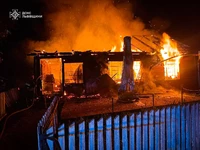 Червоноградський район: вогнеборці ліквідували пожежу в одноповерховому дерев’яному магазині