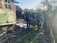 Вовчанськ: з-під завалів спричинених ворожими обстрілами рятувальники вилучили тіло загиблого чоловіка