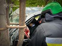 Поблизу Львова рятувальники деблокували водійку з понівеченого автомобіля