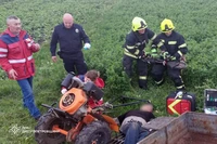 Дніпровський район: рятувальники надали допомогу чоловіку, який отримав травму кермом мотоблока
