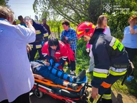 Стрийський район: рятувальники вивільнили чоловіка з деформованого внаслідок ДТП автомобіля