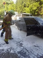 Рятувальники ліквідували пожежу автомобіля в місті Надвірна