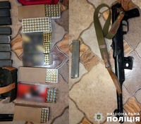 Поліція Полтави затримала нелегального торгівця зброєю