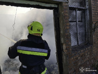Рятувальники ліквідували пожежу недіючого столярного цеху