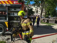 Солом'янський район: вогнеборці ліквідували пожежу на території пологового будинку
