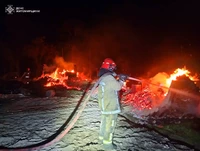 Житомирський район: рятувальники ліквідували пожежу в приватному обійсті