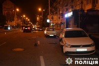 У Києві поліцейські затримали п’яного керманича «БМВ», який виїхав на зустрічну смугу та вчинив ДТП з потерпілими