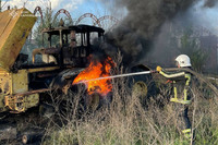 Харківська область: рятувальники загасили пожежу після чергового ворожого обстрілу деокупованого села