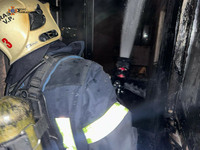 Під час гасіння пожежі, рятувальники виявили травмованого чоловіка