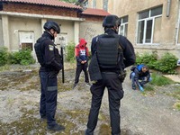 У Калуші, поліцейські охорони затримали чоловіка, що проник до охоронюваного об’єкту
