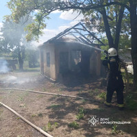Впродовж минулої доби рятувальниками та вогнеборцями місцевих пожежних команд ліквідовано чотири пожежі у житловому секторі
