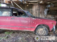 Росіяни обстрілюють мирних мешканців прикордонної Чернігівщини: поліція документує наслідки