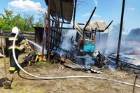 В селі Манюничі, Вараського району вогнеборці ліквідували пожежу в приватному господарстві
