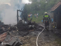 Ужгородські надзвичайники загасили пожежу на території приватного дворогосподарства