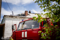 Меджибізькі рятувальники ліквідували пожежу даху центру первинної медико-санітарної допомоги