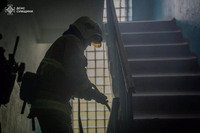 М. Суми: співробітники ДСНС під час пожежі в квартирі врятували 2-х людей