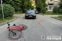 Причини ДТП, в якій водій авто збив велосипедиста, встановлюють слідчі Тернополя