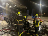 Дарницький район: ліквідовано пожежу у вантажівці