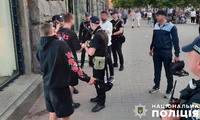 Поліція оперативно припинила бійку на вулиці міста - учасників бійки затримано