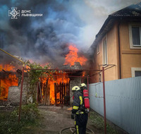 На Червоноградщині на місці пожежі вогнеборці виявили тіло літньої жінки