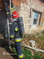 Кропивницькі рятувальники ліквідували пожежу в господарчій споруді