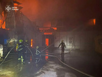 Рятувальники ліквідували пожежу на складі
