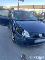 Слідчі Вінниці розслідують причини та обставини ДТП, в якій постраждав водій та пасажир