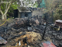 На Миколаївщині виникла пожежа одразу на двох приватних домоволодіннях