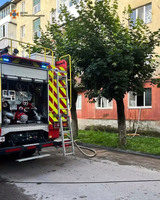 Тернопільські рятувальники ліквідували пожежу в багатоквартирному житловому будинку