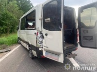 Слідчі Вінниці розслідують причини та обставини ДТП, в якій постраждала пасажирка мікроавтобуса